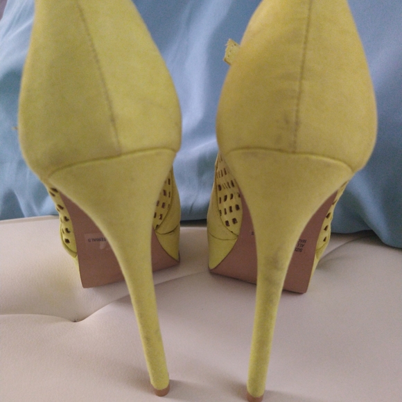 Qupid Size 7 High Heels Stilettos - Picture 5 of 10